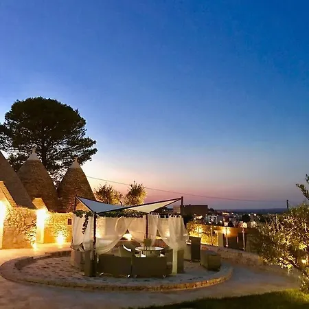 Trulli Nocleg ze śniadaniem 4*